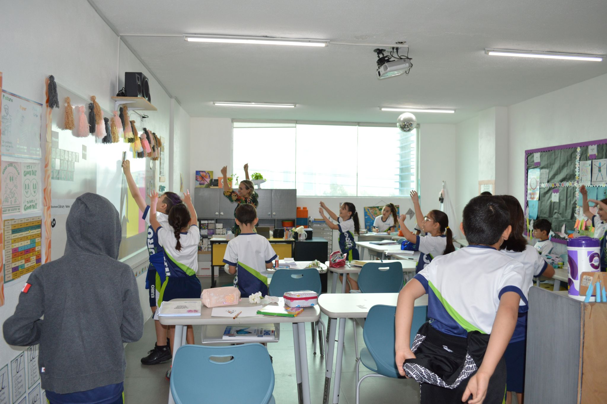 Clases bilingüe y trilingüe en Euroamerican Campestre, colegio privado Monterrey